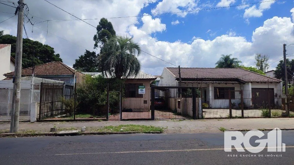 Imagem Pátio com 2 casas, 100,46 privativos 3 dorm e 57m², com 2 dorm Zeferino Dias