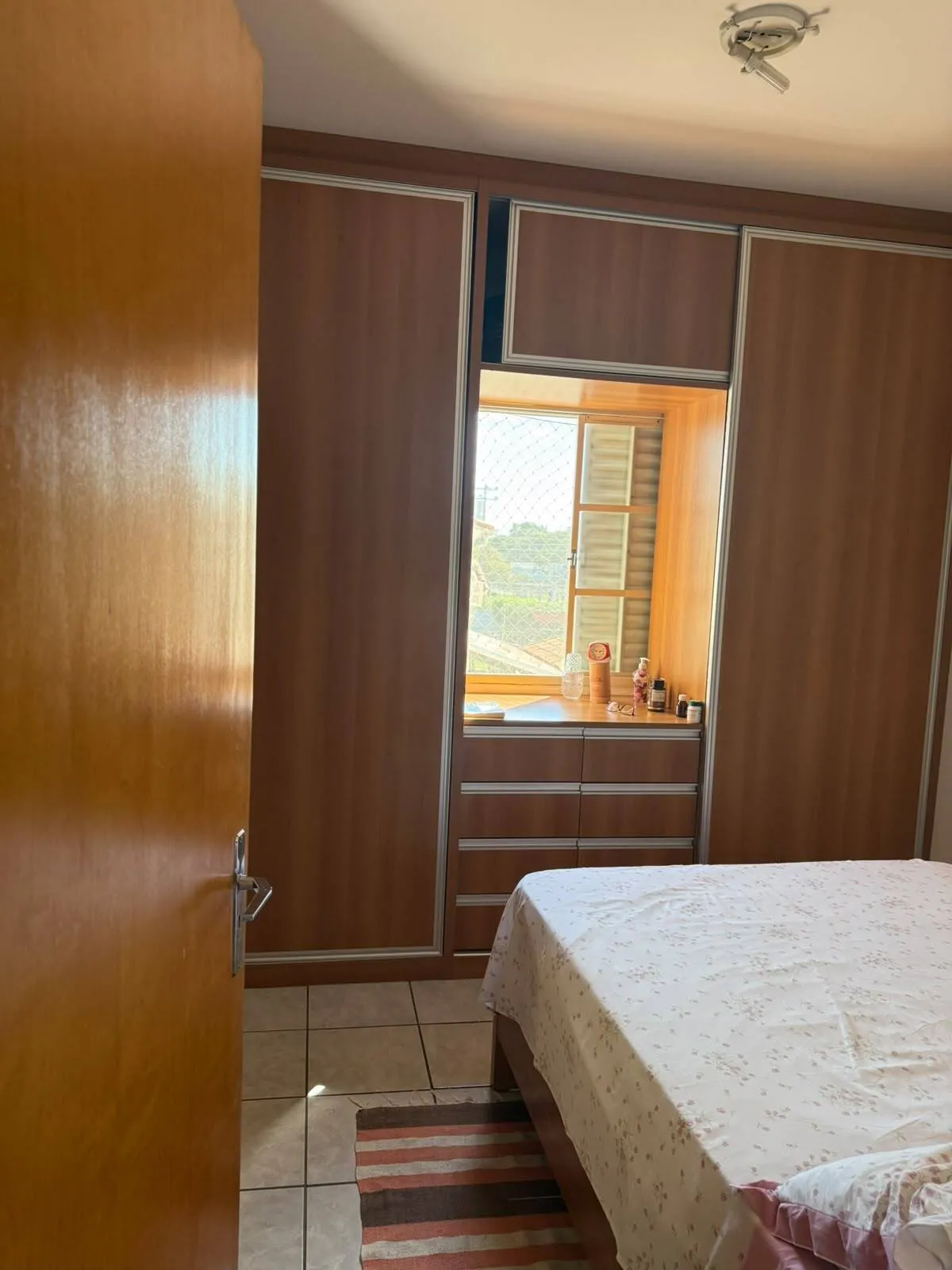 Imagem Sobrado 3 quartos sendo 1 suíte Bairro Coophema