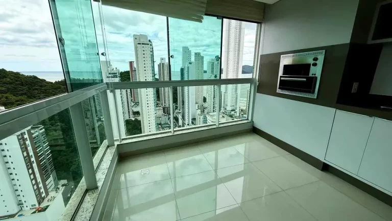 Imagem Apartamento mobiliado e Decorado com 3 suítes, 3 vagas na Barra Norte em Balneário Camboriú