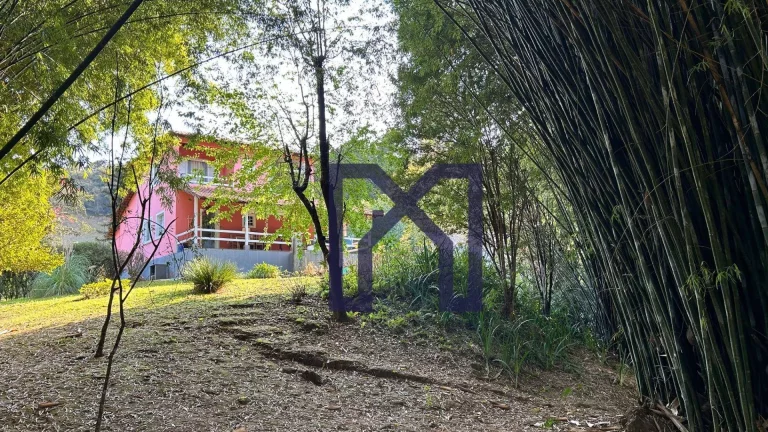 Imagem Chácara com 5 dormitórios à venda, 10000 m² por R$ 750.000,00 - São Pedro - Itajubá/MG