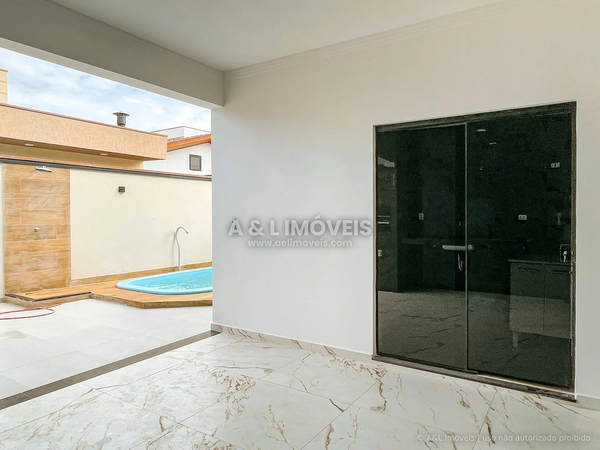 Imagem Casa térrea no Parque São Cristóvão com piscina e 2 suítes