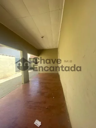 Imagem Casa com excelente custo beneficio.