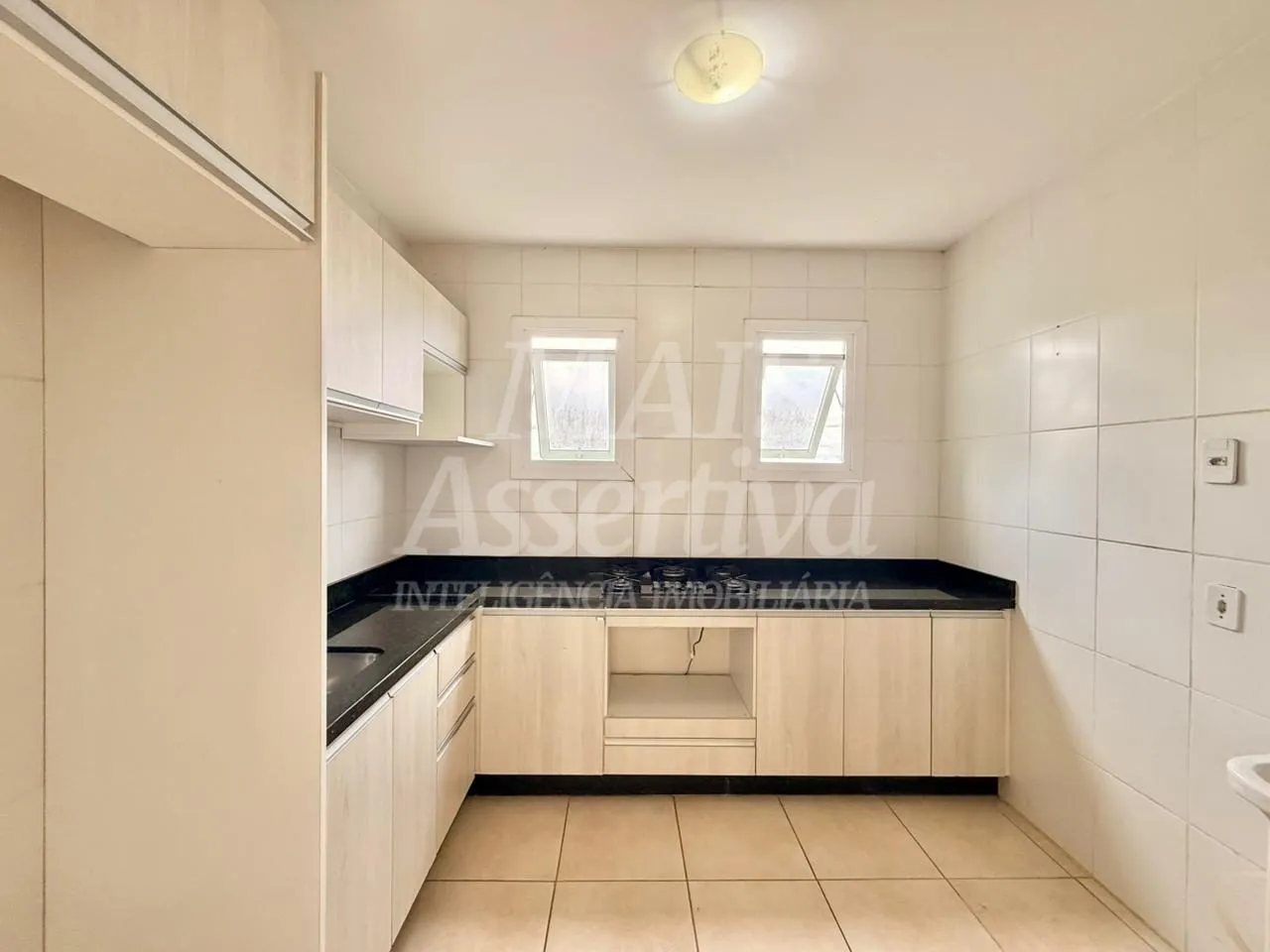 Imagem Apartamento no 3º andar, semi mobiliado para venda - Monte Brasil
