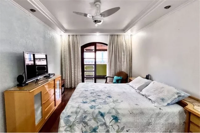 Imagem Sobrado Sustentável: Residência Aconchegante com Energia Renovável, Espaço Gourmet, Suítes Luxuosas e Memórias Inesquecíveis em 150m²