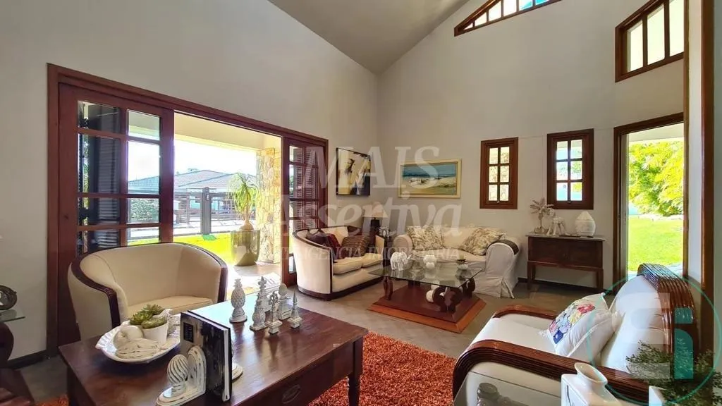 Imagem Casa mobiliada com 06 dormitórios em Xangrilá Atlântida