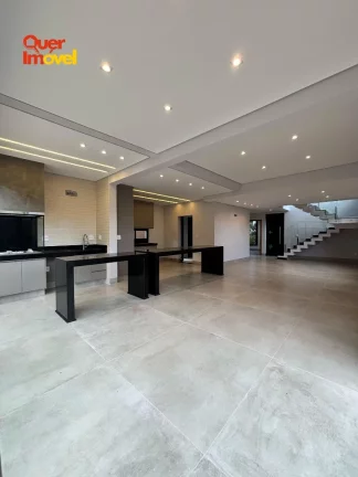 Imagem Casa em Condomínio de Luxo em Ribeirão Preto-SP: 4 quartos, 4 suítes, 2 salas, 5 banheiros, 4 vagas de garagem, 250m² de área.