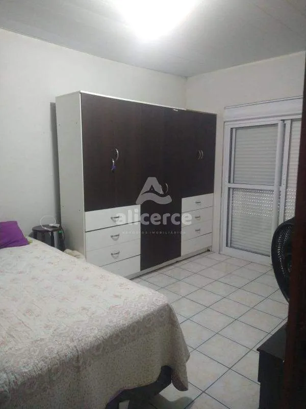 Imagem Oportunidade única - Casa de 2 Pavimento à Venda l 4 Dormitórios I Financiavel - em Palhoça/SC