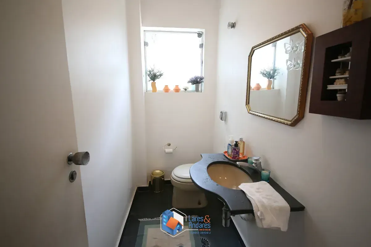 Imagem Casa para venda em Planalto Paulista com 5 quartos, sendo 3 suítes, 400m²