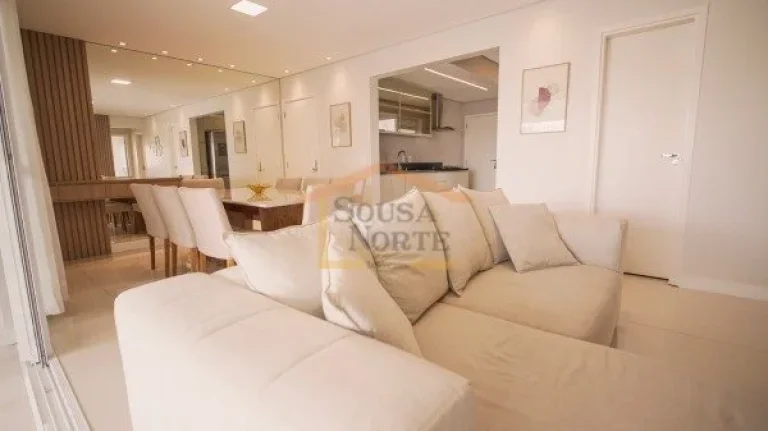 Imagem Apartamento com 135m², em andar alto, com vista livre e ótima iluminação natural. Possui 3 dormi...