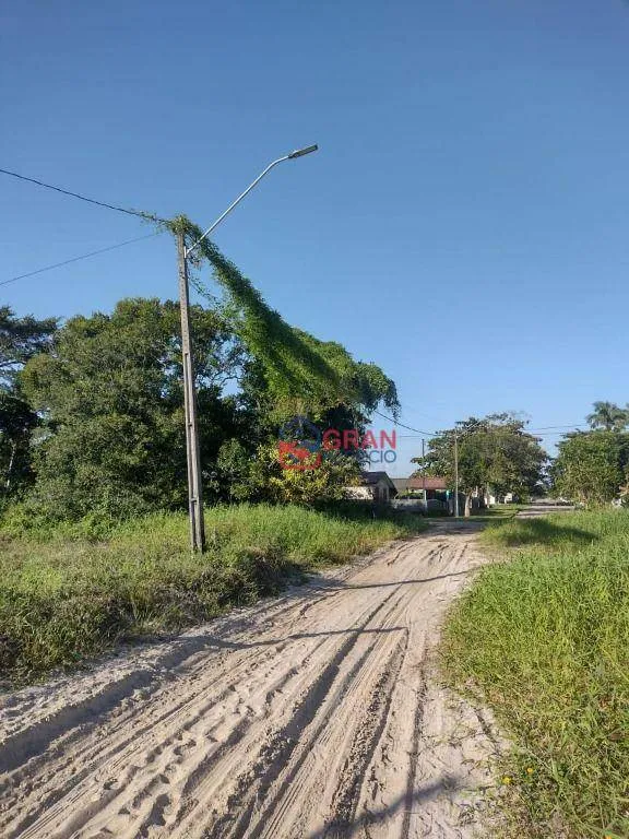 Ótimo terreno de esquina à venda em Guaratuba