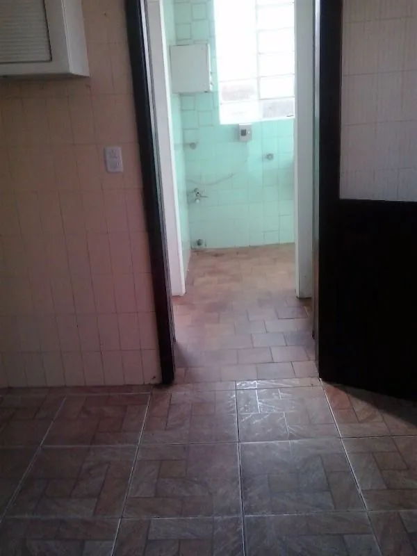 Imagem Casa para Venda - 250m², 5 dormitórios, 6 vagas - Menino Deus