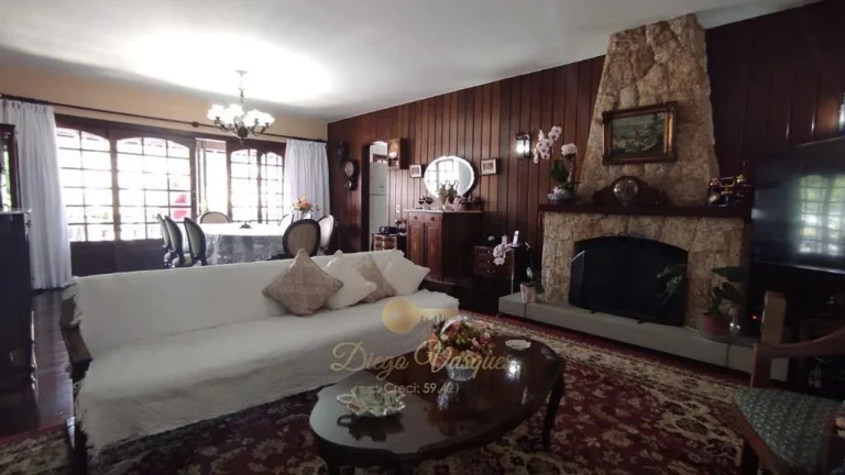 Imagem Casa para Venda em Teresópolis / RJ no bairro Tijuca