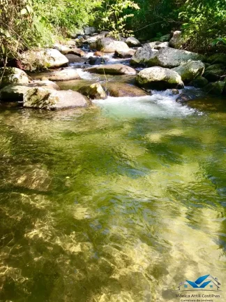 Lindo sitio com 2 casas meio a natureza - Paraty - com rio passando pelo terreno