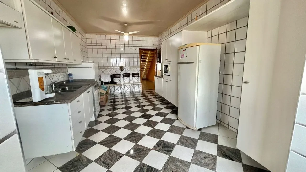 Imagem Cobertura com 4 Quartos à Venda, 444 m² em Gonzaga - Santos