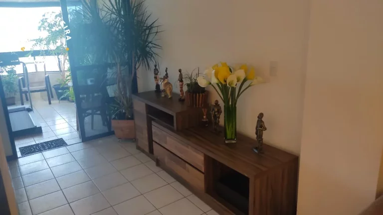 Imagem Apartamento de três dormitório sendo uma suite, a venda na avenida beira mar praia do Morro Guarapari-ES área lazer completo na cobertura.