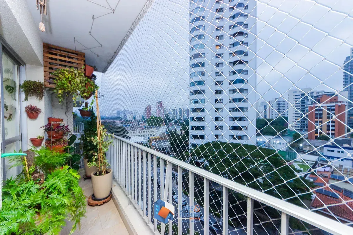 Imagem Apartamento para venda em Campo Belo com 4 quartos, sendo 1 suíte, 180m²