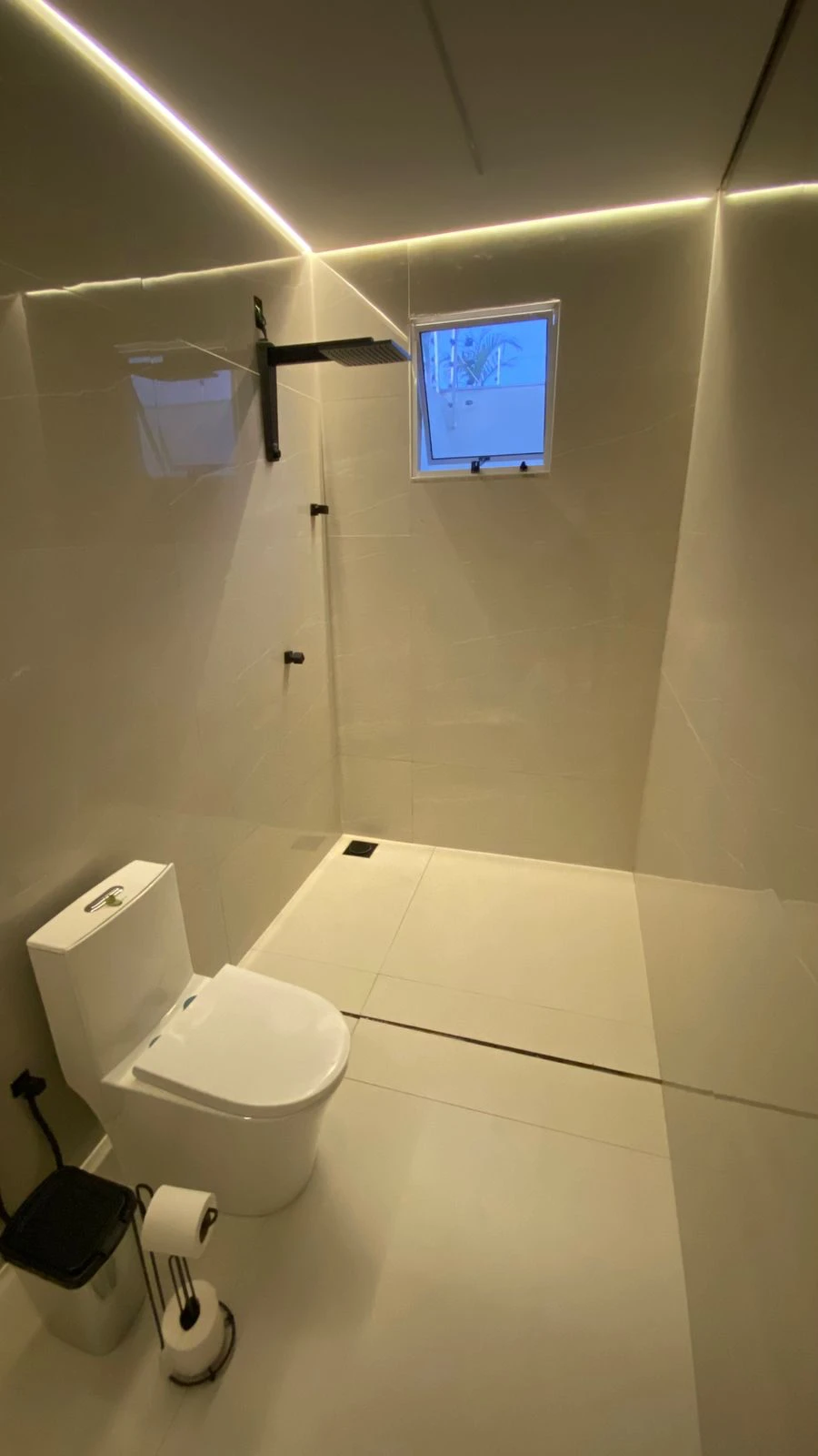 Imagem Casa com 4 Quartos à Venda, 280 m² em Interlagos - Vila Velha 