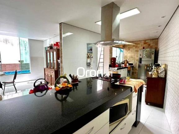 Imagem Sobrado à venda, 200 m² por R$ 790.000,00 - Vila Colemar Natal e Silva - Goiânia/GO