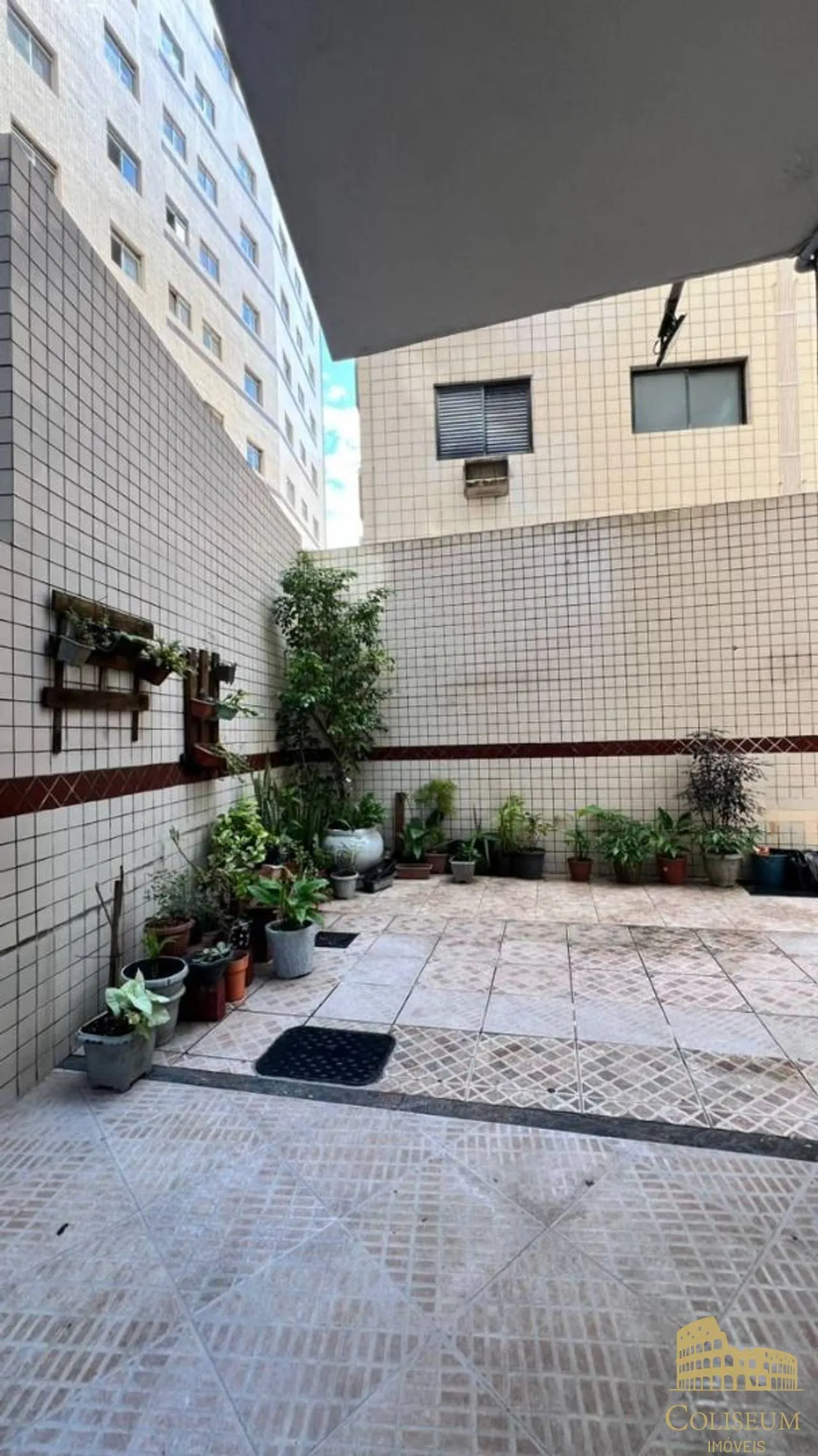 Imagem Apartamento com 1 dormitório à venda, 45 m² por R$ 285.000,00 - Tupi - Praia Grande/SP
