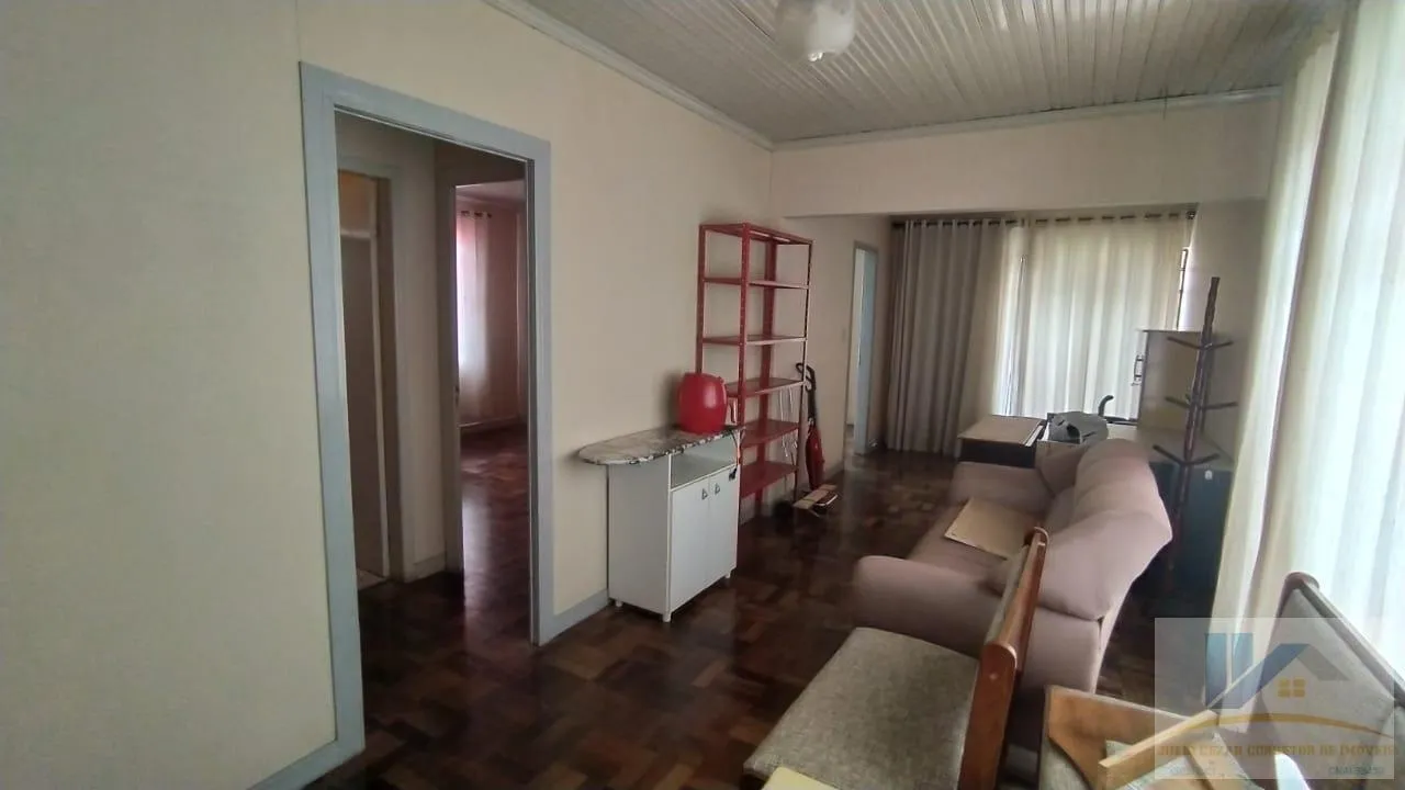 Imagem Casa para Venda em São José dos Pinhais, Três Marias, 4 dormitórios, 2 banheiros, 4 vagas