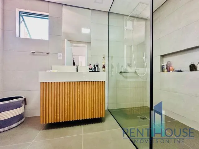 Imagem Apartamento Quadra Mar para Venda em Balneário Camboriú, CENTRO, 3 dormitórios, 3 suítes, 4 banheiros, 1 vaga