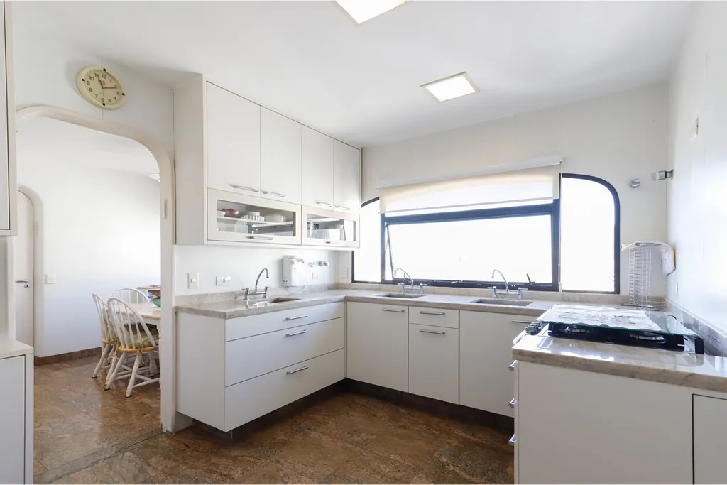 Imagem Apartamento à venda em São Paulo, Higienópolis, com 4 quartos, 260m2