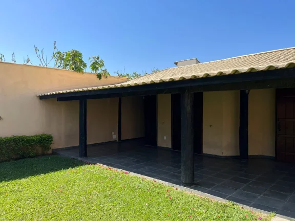 Imagem Vendo casa rústica, em ótimo estado de conservação, ótima localização