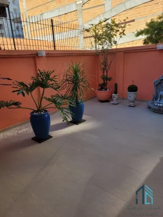 Imagem Apartamento GARDEM, Deck com pergolado em ACM branco, 02 quartos sendo uma suíte em Balneário Camboriú SC