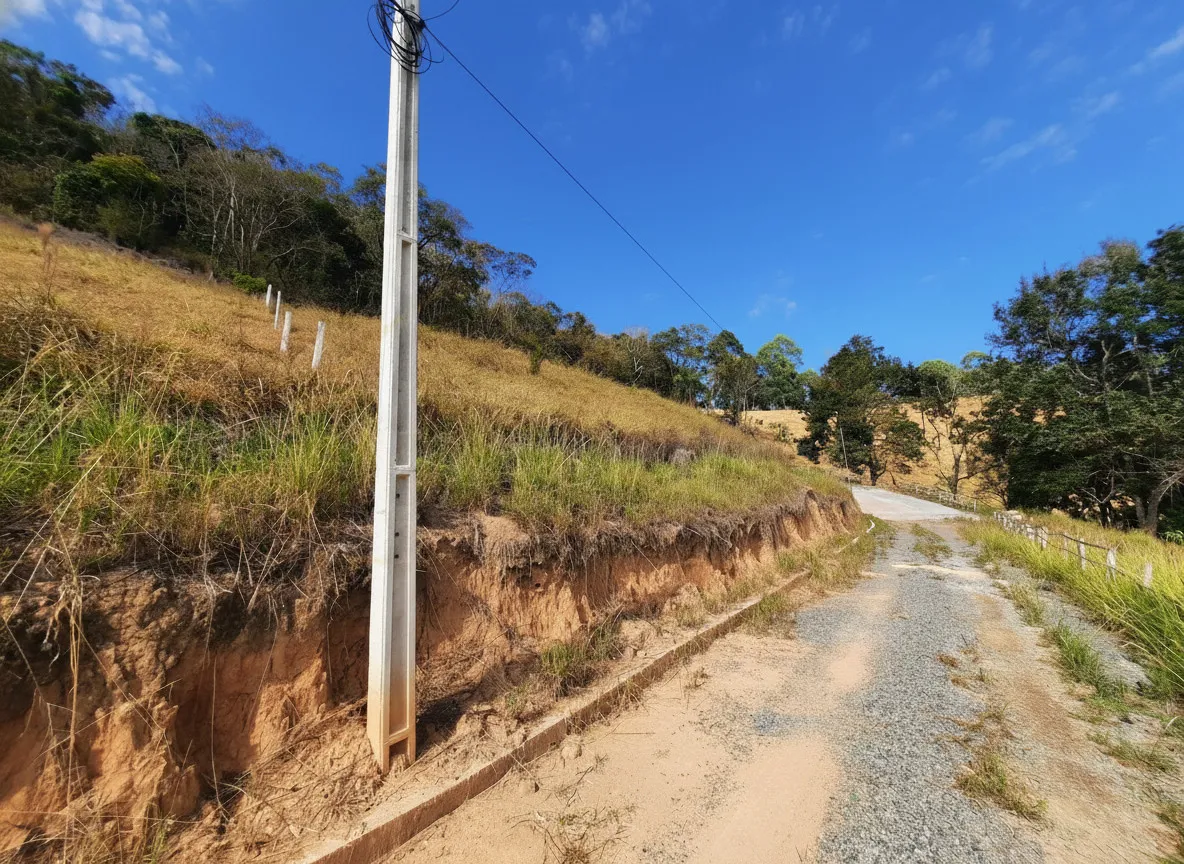Imagem Terreno à venda em Pinheiros, Bandeira do Sul