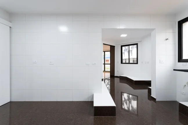 Imagem Apartamento 169M², 3Q, 2 Suítes, 3 Banheiros, 3 Vagas, Varanda, Piscina, Churrasqueira, Salão de Festas, Jardim.