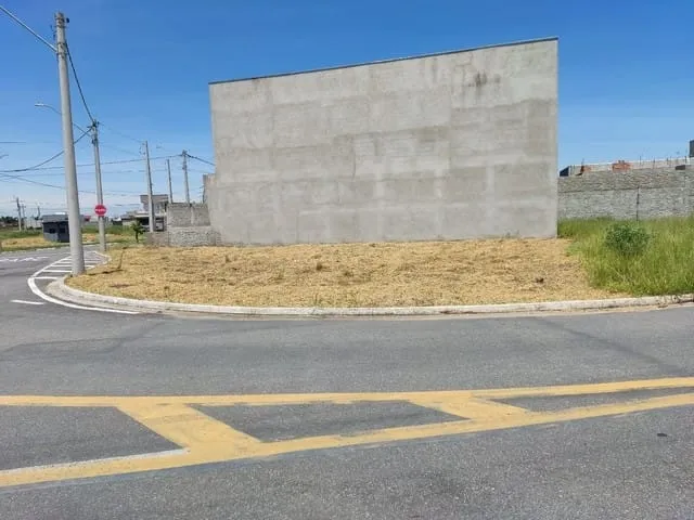 Imagem Terreno à venda 215M², Areao, Taubaté - SP