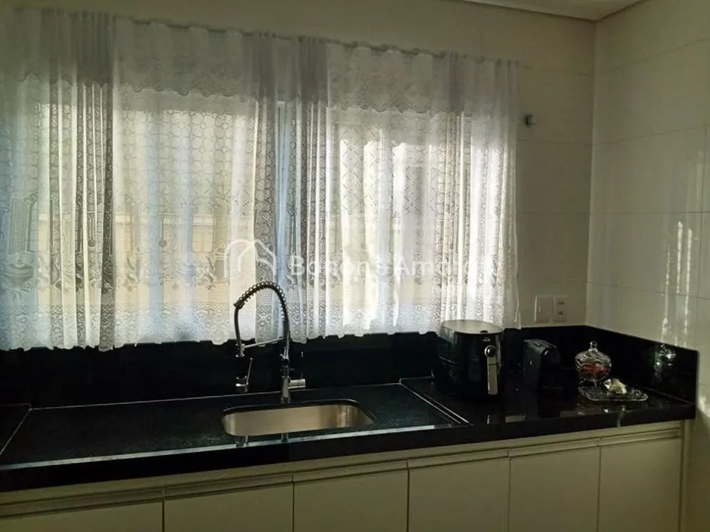 Imagem Casa em Condomínio em Paulínia: 5 Dormitórios e 258m²