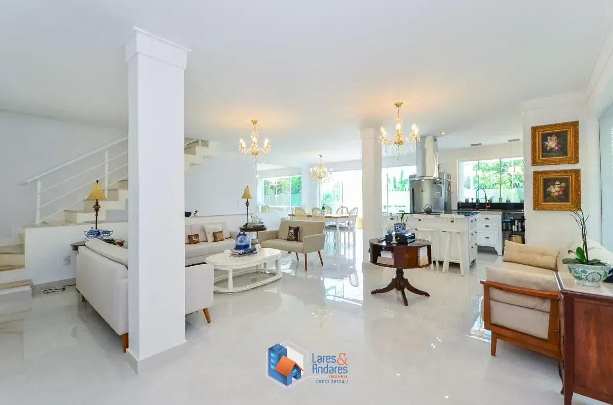 Imagem Casa em condomínio para venda em Brooklin com 4 quartos, sendo 4 suítes, 270.53m²