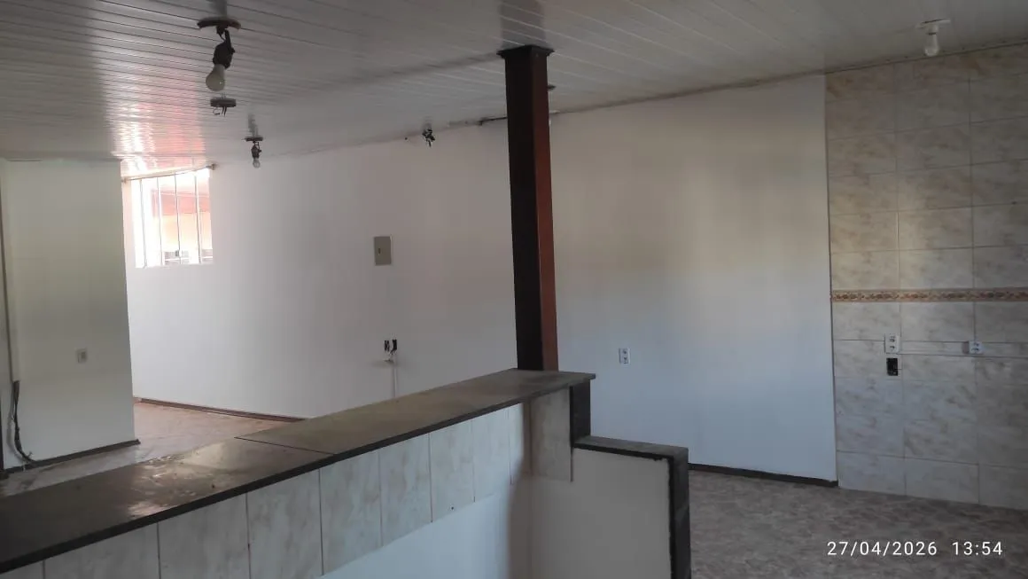 Imagem Casa com piscina e salão de festas a venda Canoas / 3 Dormitórios