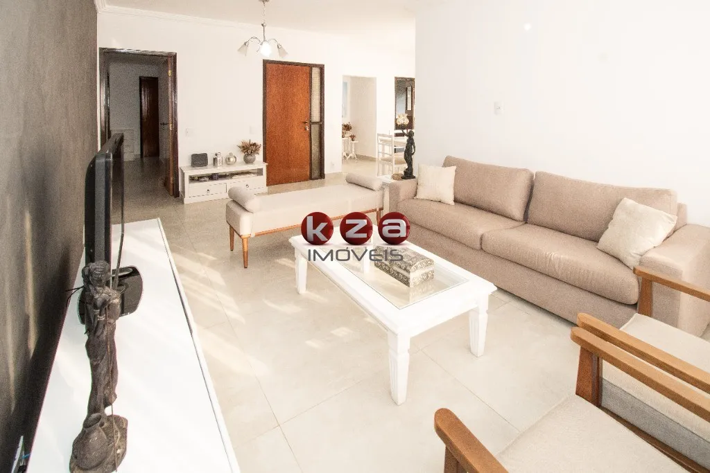 Foto do imóvel Imperdível! Apartamento de alto padrão a venda, com 3 suítes no centro de Vinhedo-SP, com 186m² e 2 vagas de garagem. Venha conferir!