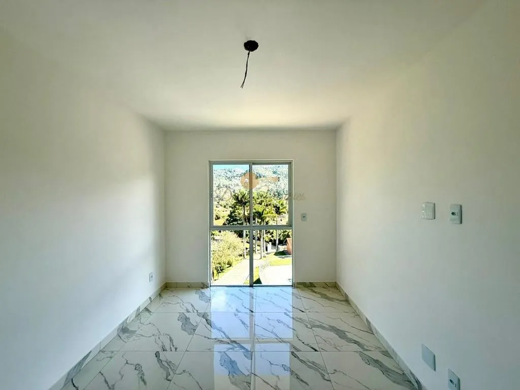 Imagem Casa em Condomínio para Venda em Teresópolis / RJ no bairro Vargem Grande