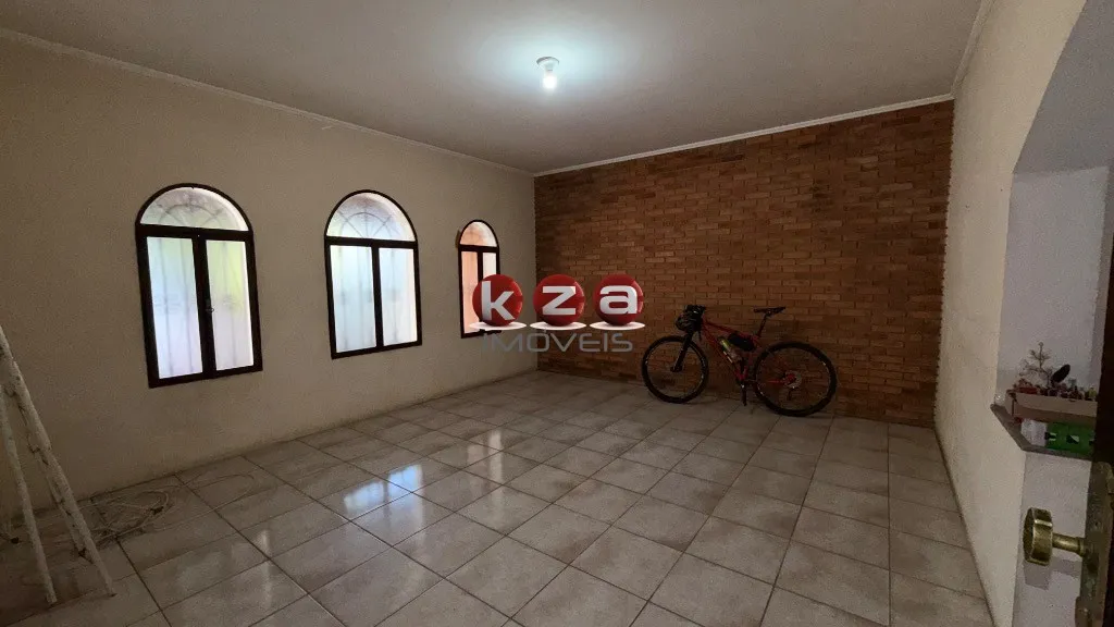 Imagem Imperdível casa à venda em Valinhos-SP, Jardim Paulista: 3 quartos, 1 suíte, 1 sala, 2 banheiros, 2 vagas, 200m².