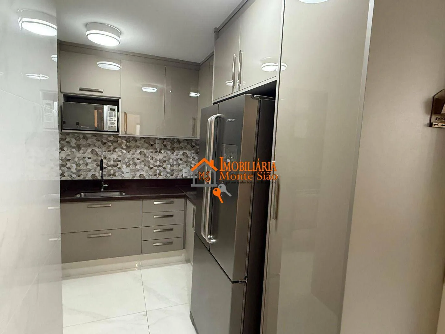 Imagem Apartamento com 2 dormitórios para alugar, 66 m² por R$ 6.500,00/mês - Jardim Flor da Montanha - Guarulhos/SP
