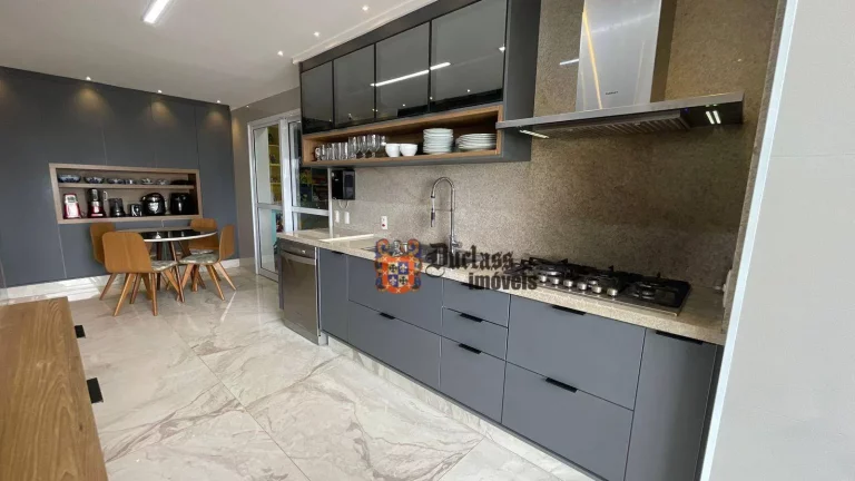 Imagem Apartamento com 3 dormitórios à venda, 189 m² por R$ 2.990.000,00 - Taquaral - Campinas/SP