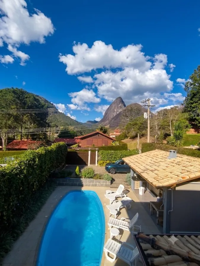 Imagem Casa em Condomínio para Venda em Petrópolis / RJ no bairro Cuiabá