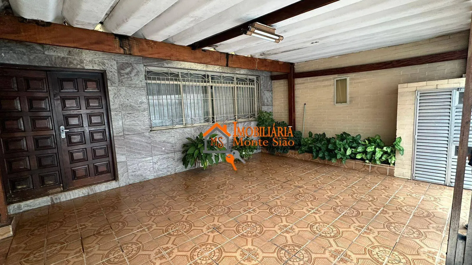 Imagem Casa à Venda com 3 Quartos, Suíte com Closet e Área Gourmet Completa