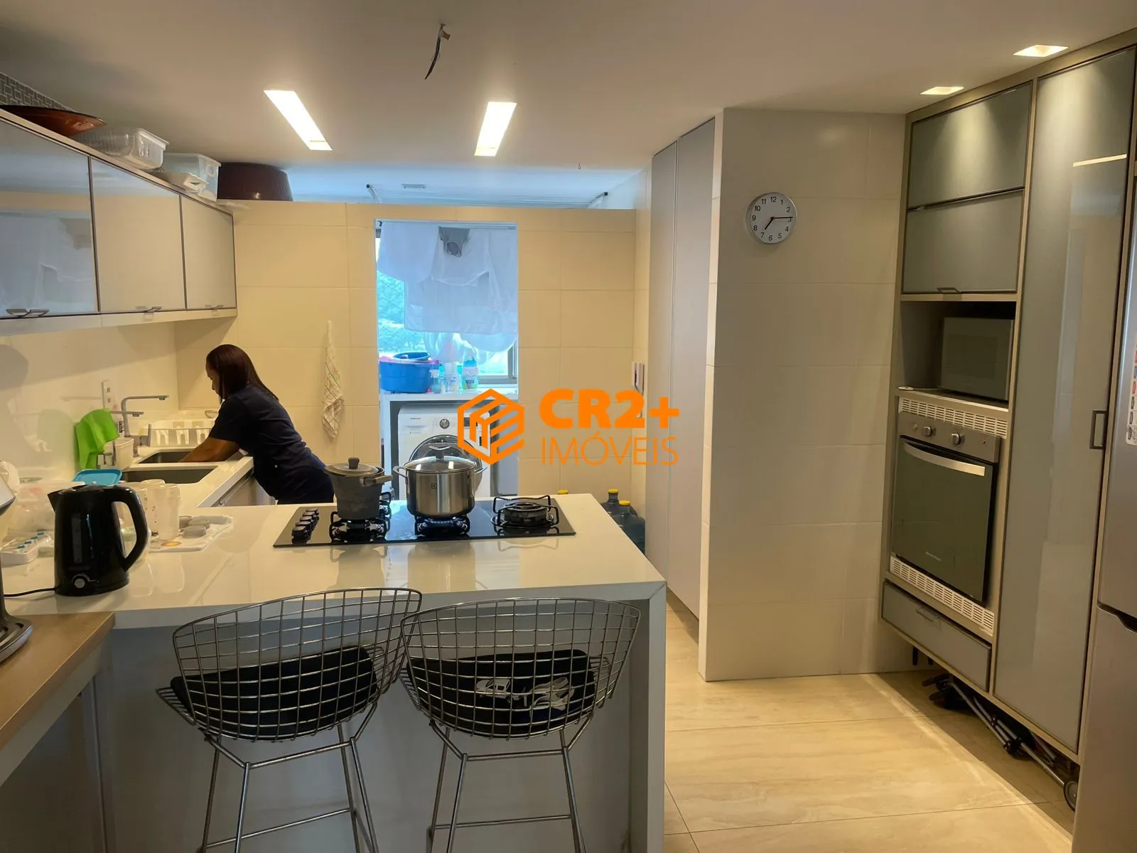 Imagem Vendo apartamento de luxo no Francisco Brenand - 4 suítes , 4 vagas, 200m²