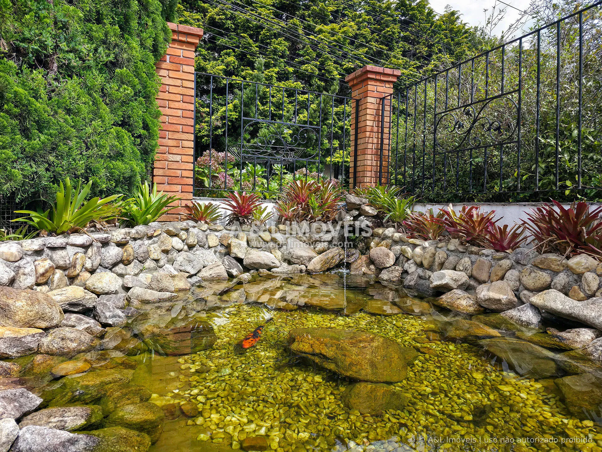 Imagem Casa à Venda | Aldeia Austríaca | Campos do Jordão | Piscina Coberta