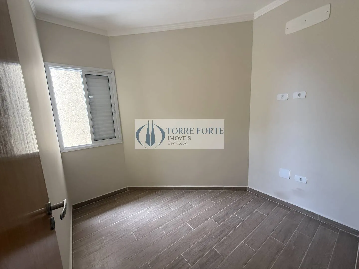 Imagem Lindo Sobrado com 3 Dormitórios, 1 Suíte e 2 Vagas na Vila Prudente