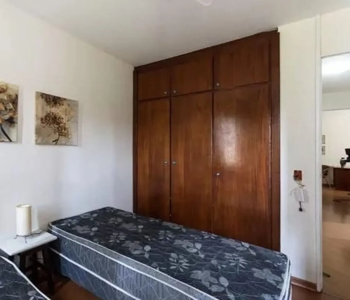 Imagem Apartamento Reformado de 110 m² com 3 Dormitórios e Planta Exclusiva na Vila Olímpia.