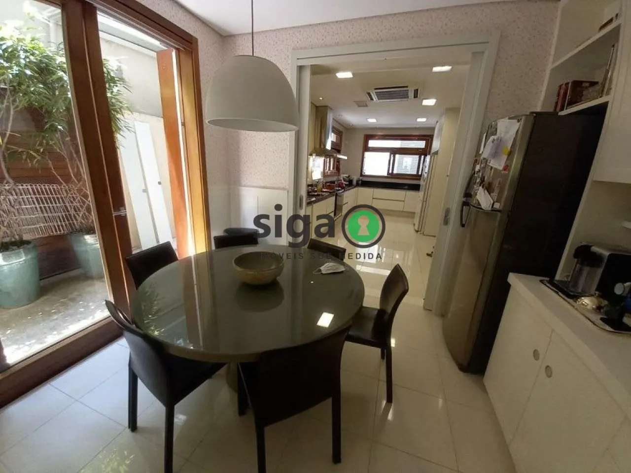 Imagem Casa em Condomínio a venda na Cidade Jardim com 4 quartos