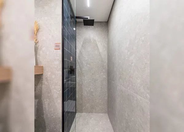 Imagem Apartamento com varanda e lazer completo a apenas 200 metros da estação Adolfo Pinheiro do Metrô.