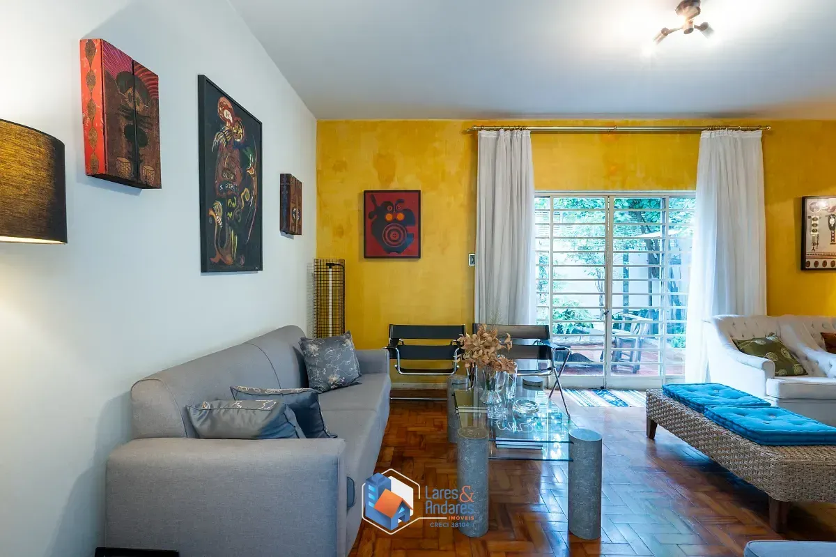 Imagem Casa para venda em Campo Belo com 4 quartos, sendo 2 suítes, 207m²