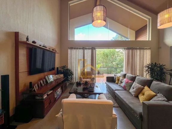 Imagem Casa Linear no Green Valley – 4 Suítes, Semi Porteira Fechada, Vista Deslumbrante e Sofisticação em Teresópolis