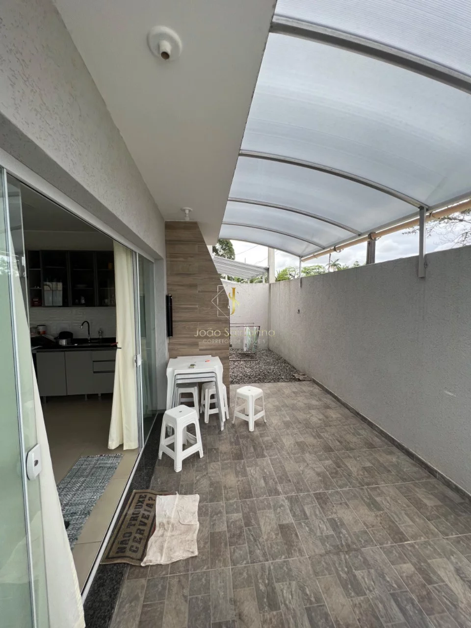 Imagem Casa para locação temporada em Guaratuba com Piscina para 8 pessoas (disponível para ano novo)